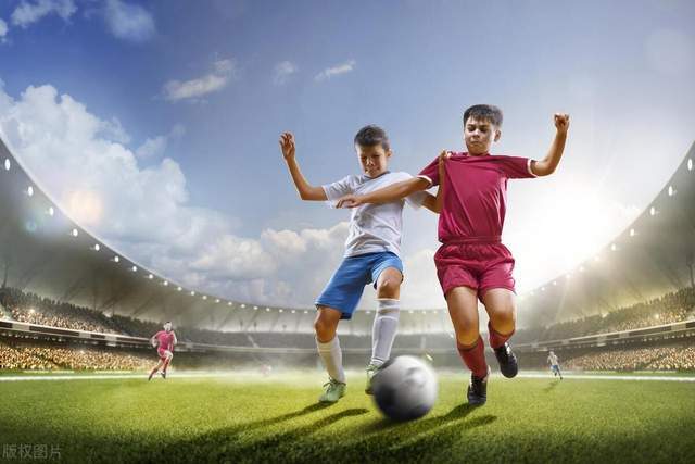 科尔：巴锡因膝伤缺席训练，波尔津吉斯无法参加首战
